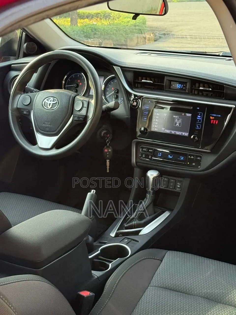 Toyota Corolla SE 4dr Sedan (1.8L 4cyl CVT) 2017 Blue