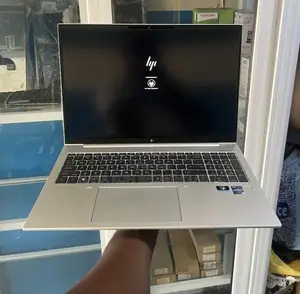 Laptop HP EliteBook 860 G9 16GB Intel Core i5 SSD 512GB