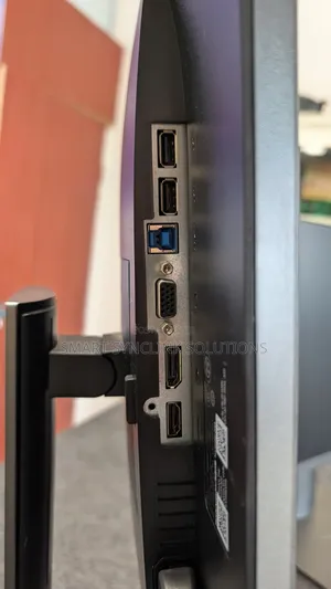22" Dell Ips Edgeless Monitor