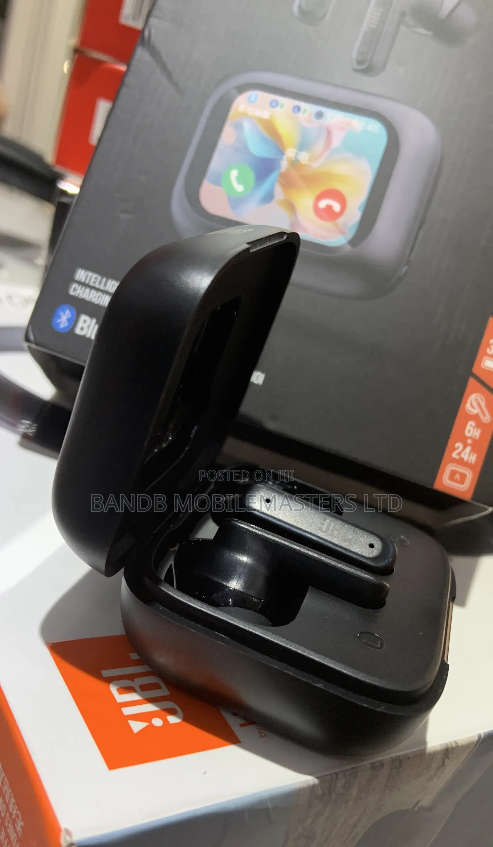 JBL Earbuds Tour Pro4