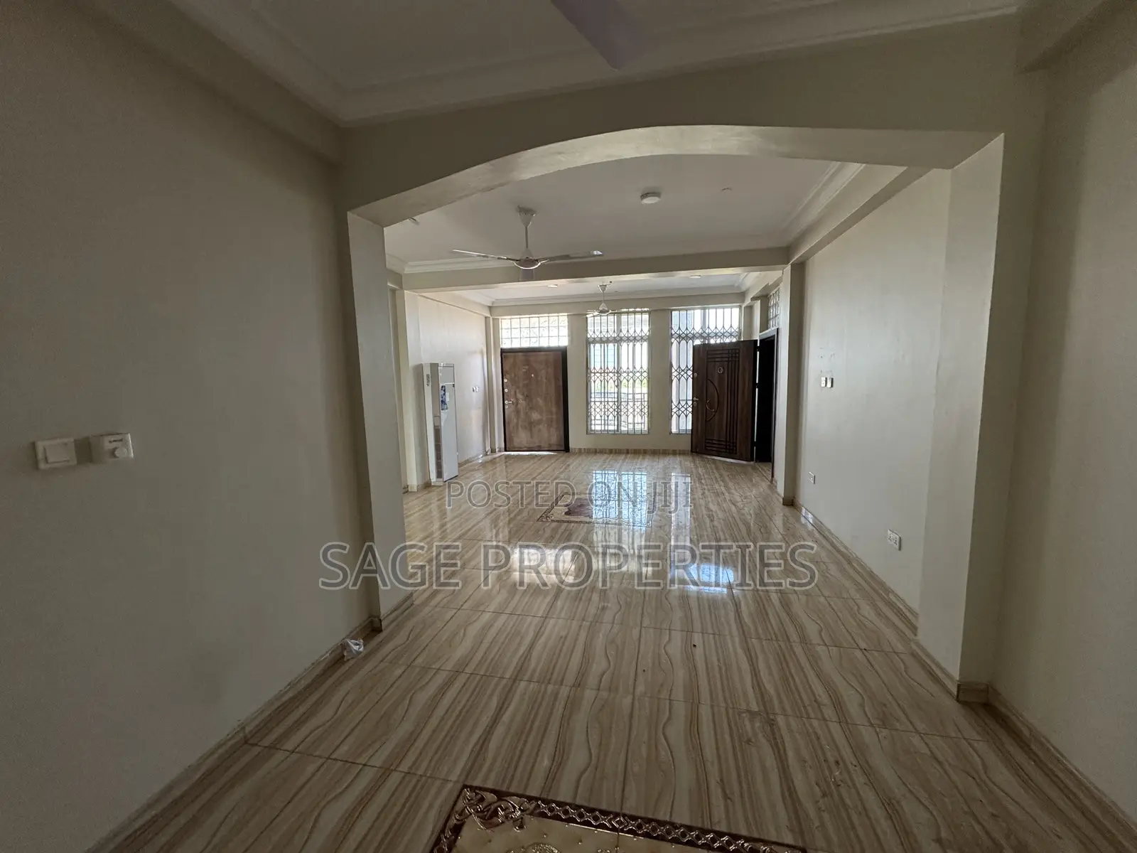 2bdrm Apartment in School Junction for rent