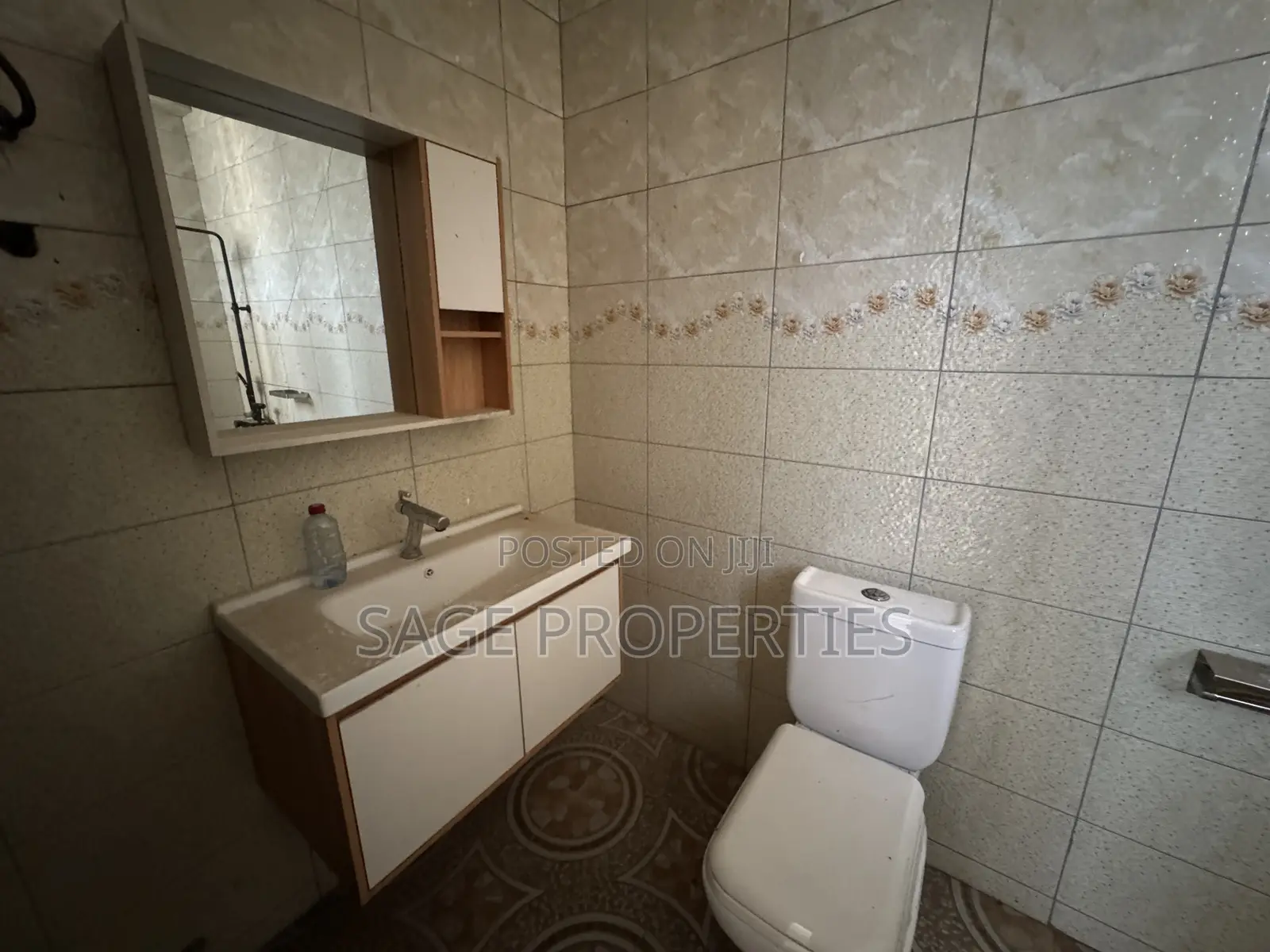 2bdrm Apartment in School Junction for rent