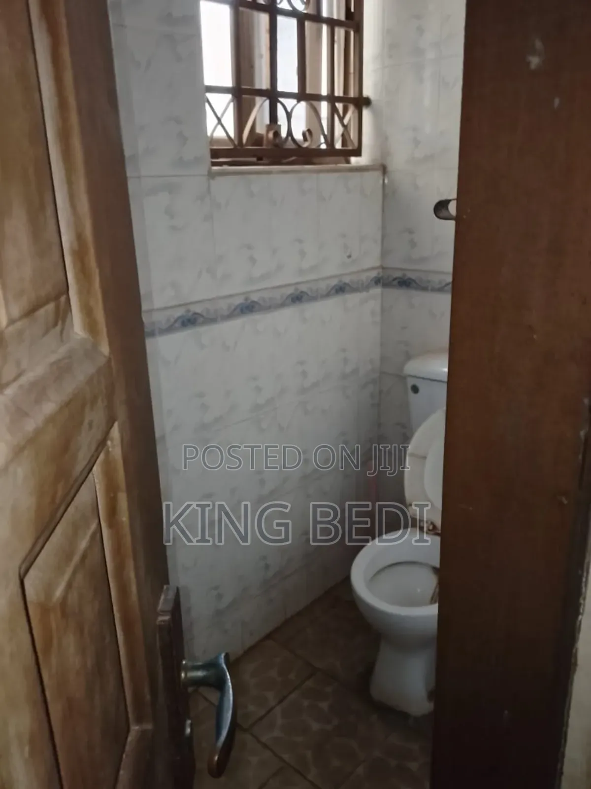 1bdrm House in Kings Properties, Madina for rent