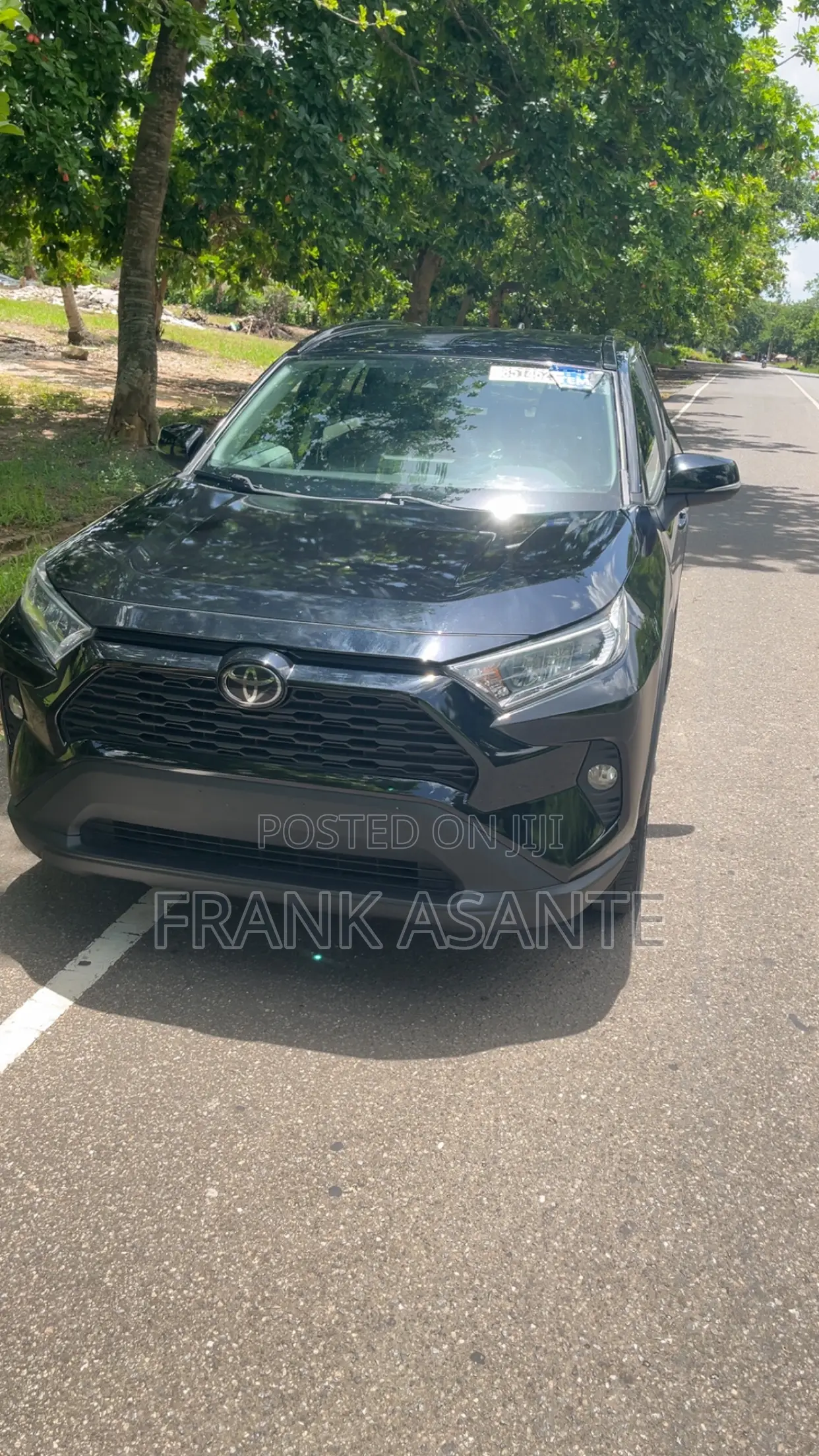 Toyota RAV4 XLE AWD 2020 Blue