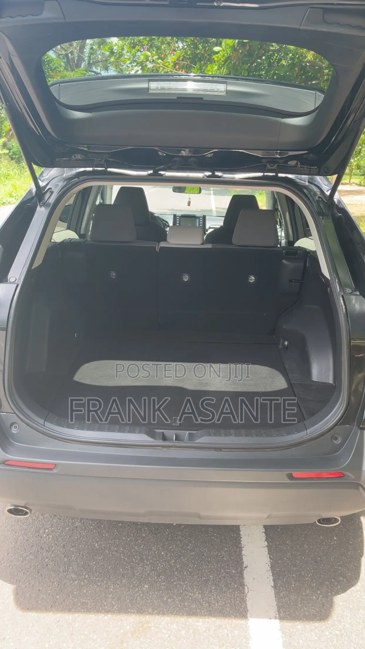 Toyota RAV4 XLE AWD 2020 Blue