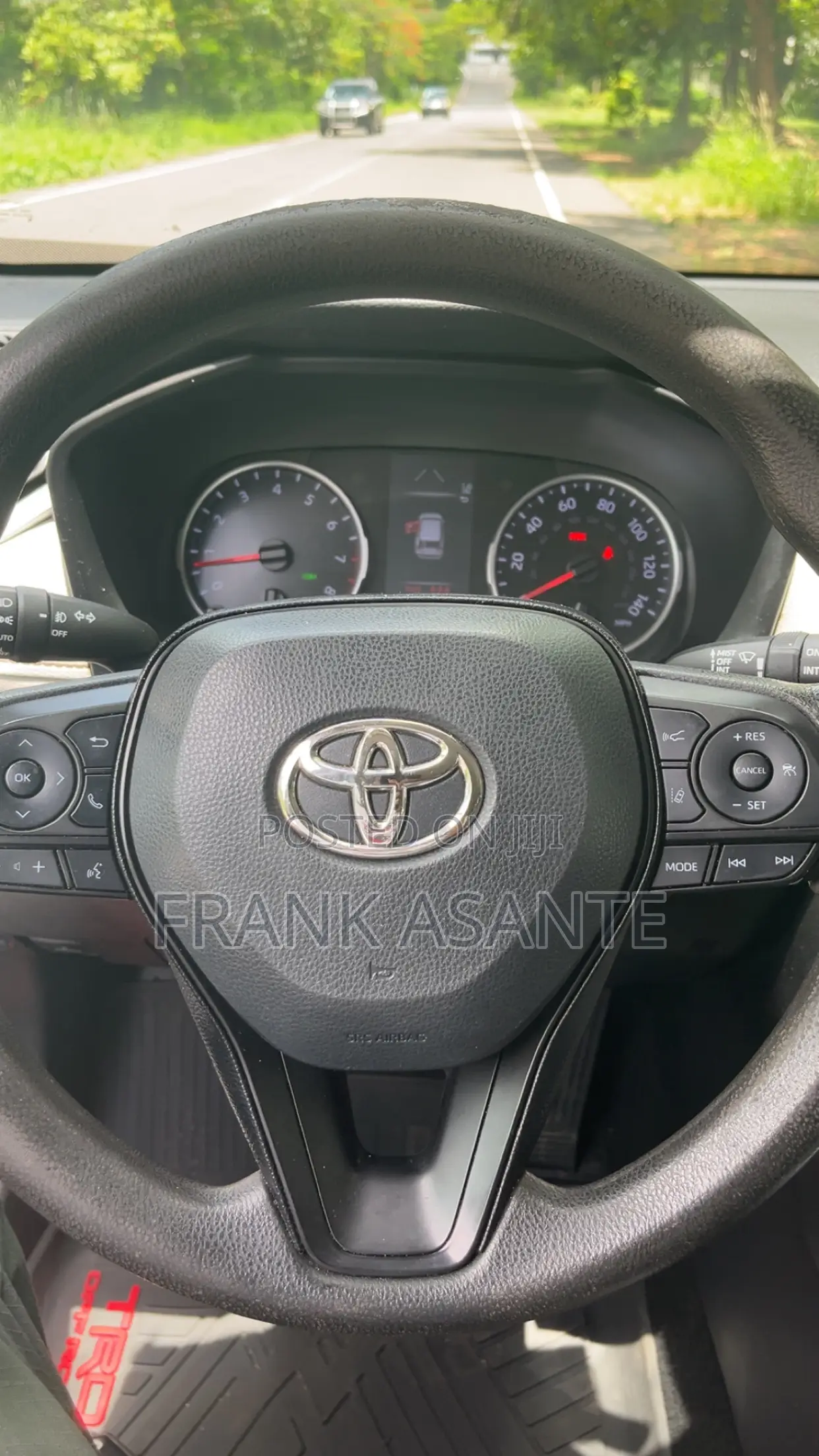 Toyota RAV4 XLE AWD 2020 Blue