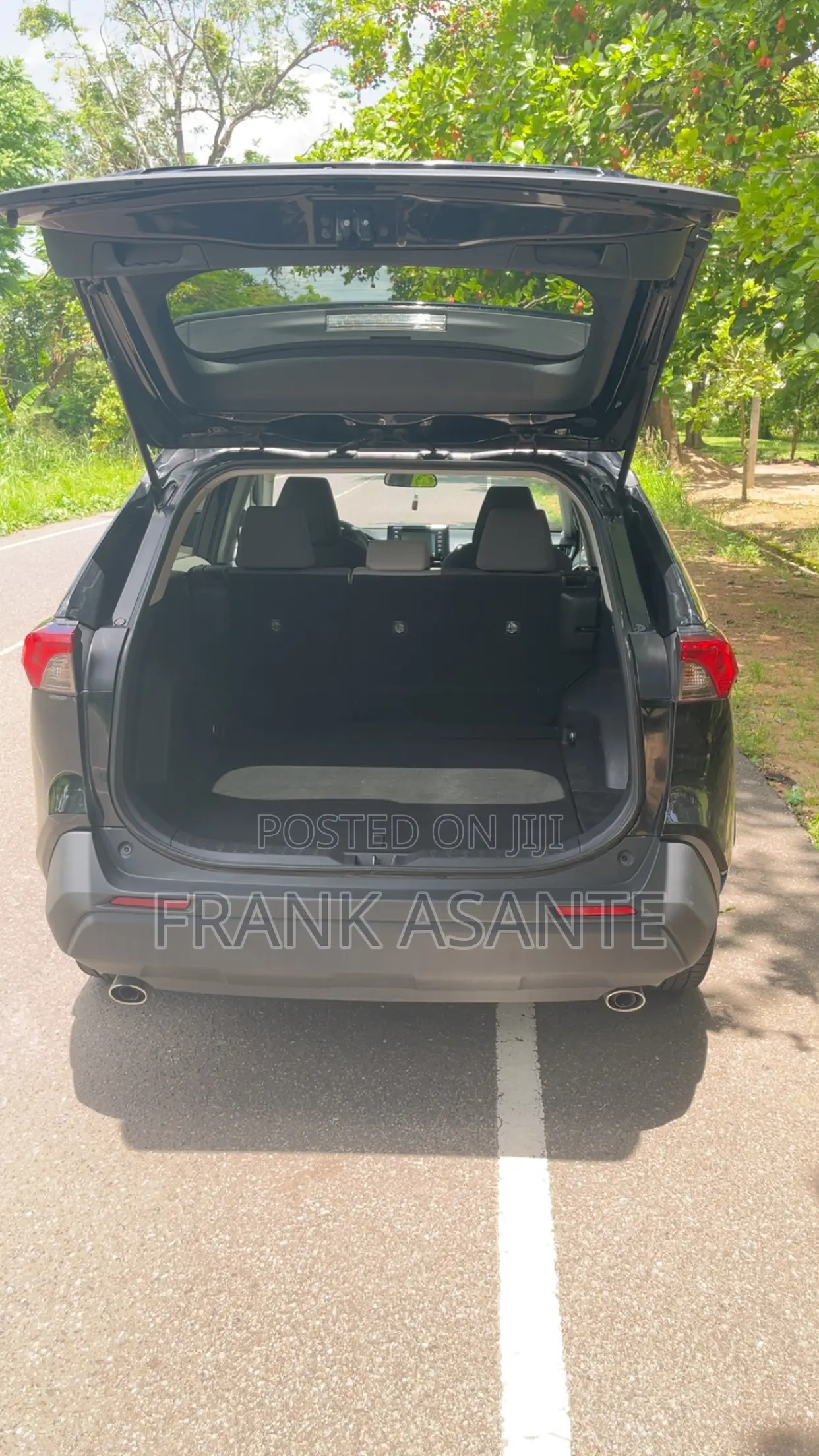 Toyota RAV4 XLE AWD 2020 Blue