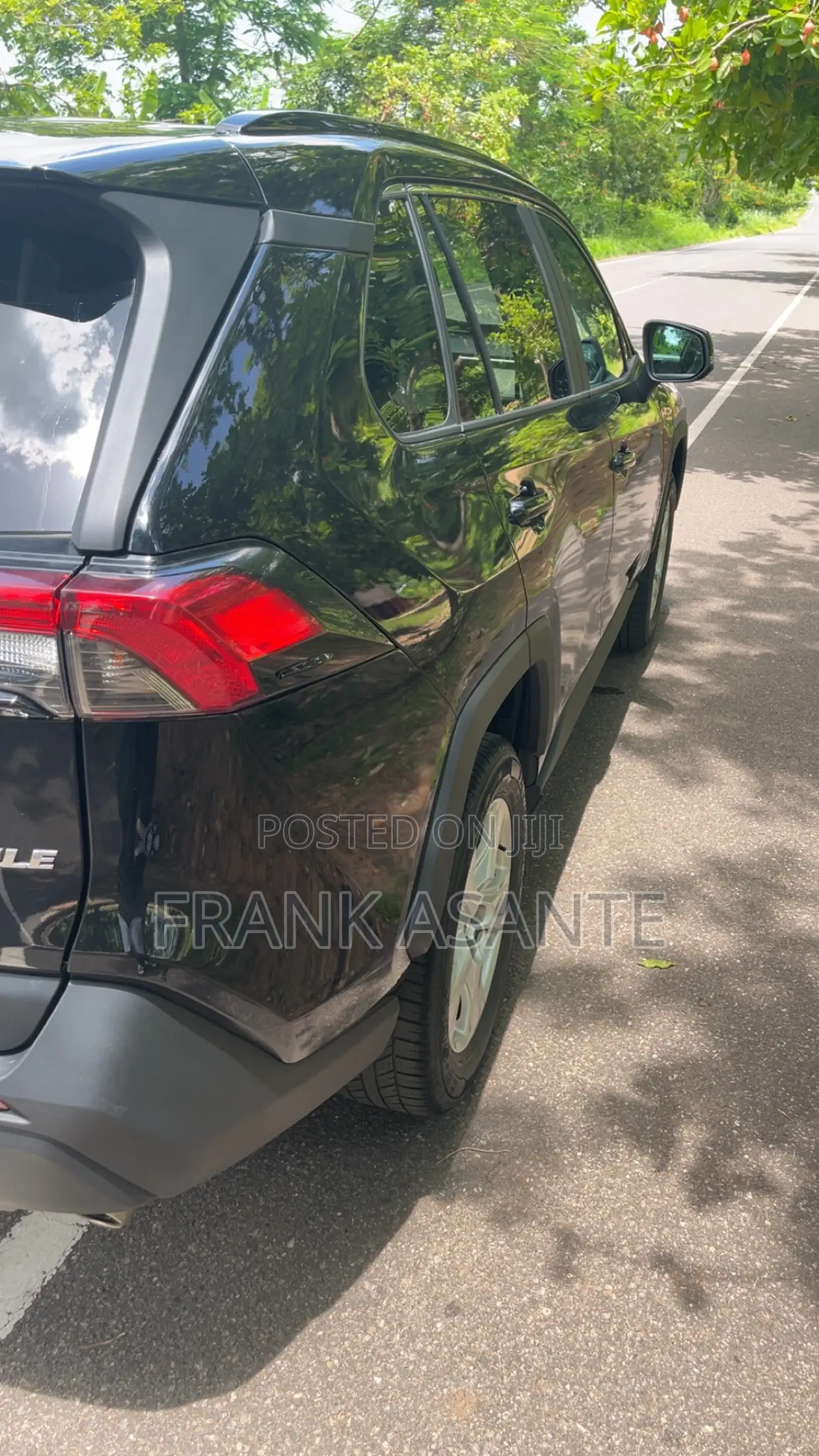 Toyota RAV4 XLE AWD 2020 Blue