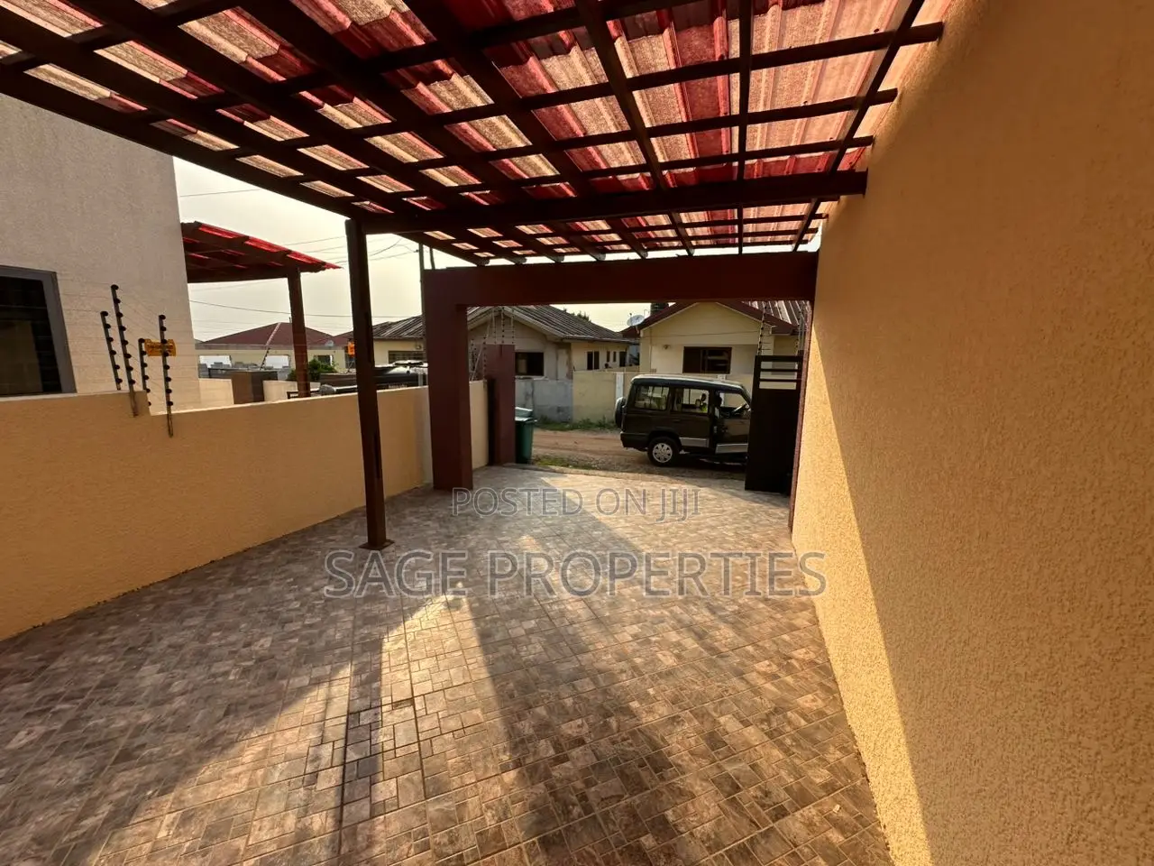 4bdrm House in Nmai-Dzorn for rent
