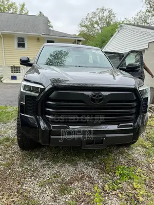 Toyota Tundra Limited CrewMax 4WD SB w/5.5' Bed 2026 Black