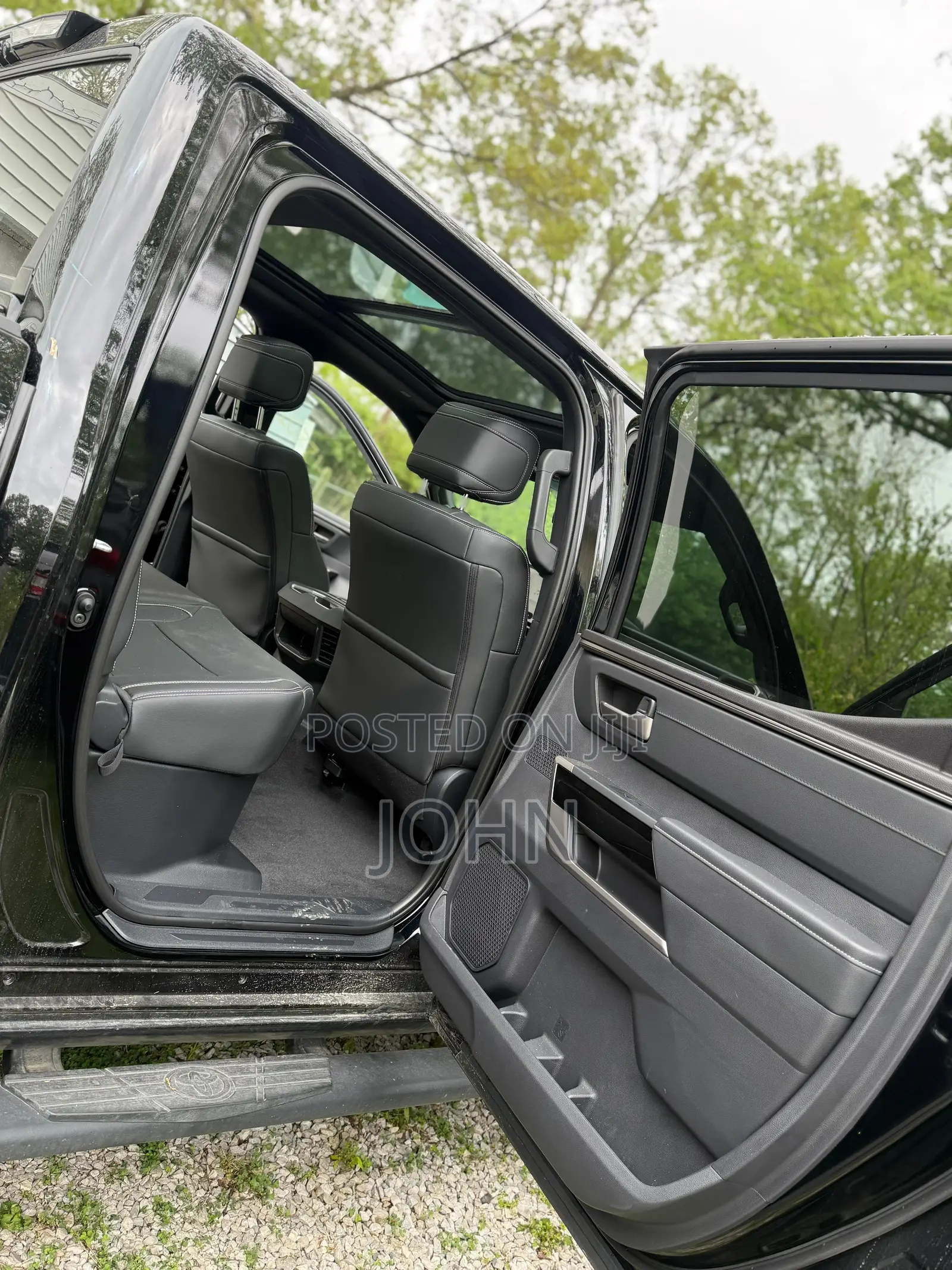 Toyota Tundra Limited CrewMax 4WD SB w/5.5' Bed 2026 Black