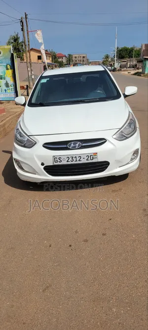 Hyundai Accent SE Sedan 2016 White