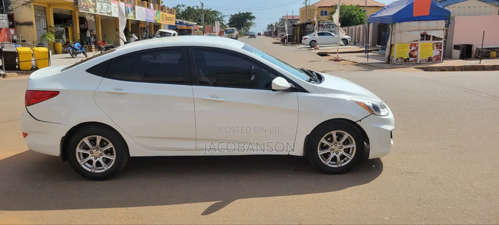 Hyundai Accent SE Sedan 2016 White