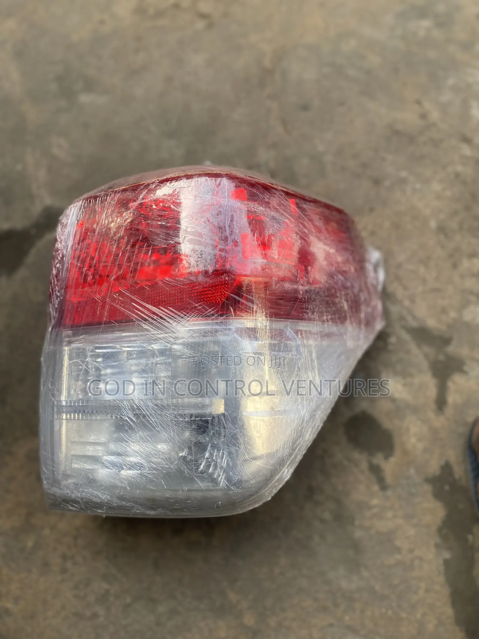 Toyota 4runner 2012 Tail Light