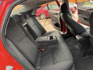 Honda Civic 2018 Red