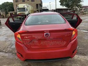 Honda Civic 2018 Red