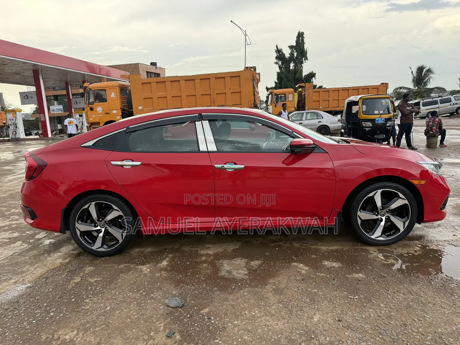 Honda Civic 2018 Red