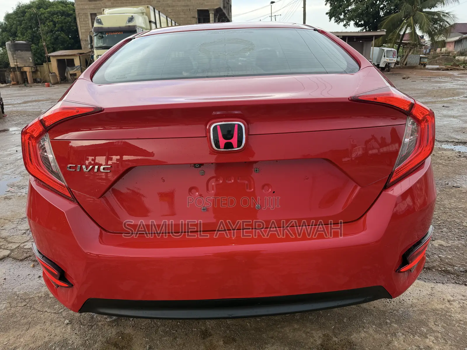 Honda Civic 2018 Red