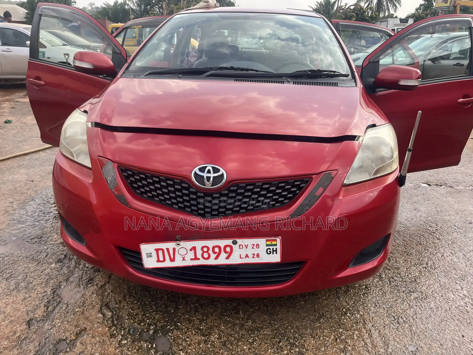 Toyota Belta 2011 Red