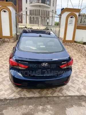 Hyundai Elantra SE Sedan FWD (1.8L 4cyl 6A) 2016 Blue