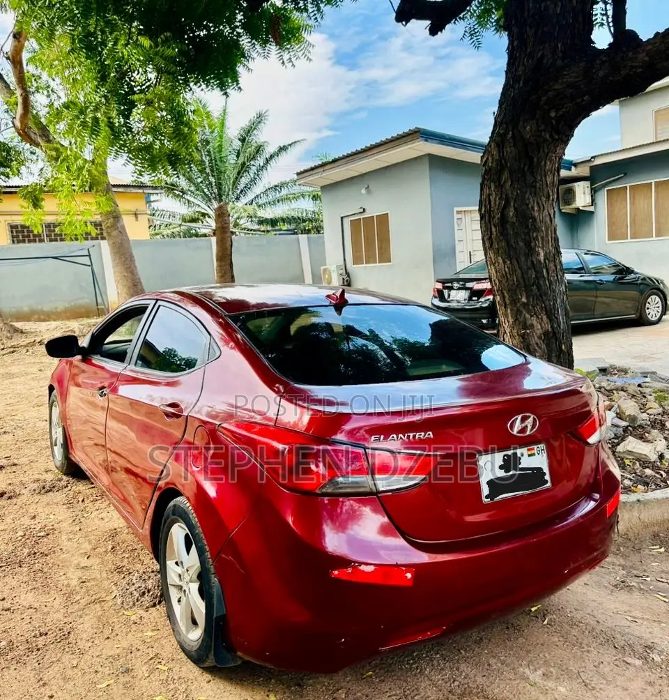 Hyundai Elantra Limited Sedan FWD (1.8L 4cyl 6A) 2013 Red