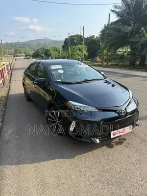 Toyota Corolla XSE (1.8L 4cyl 2A) 2018 Blue