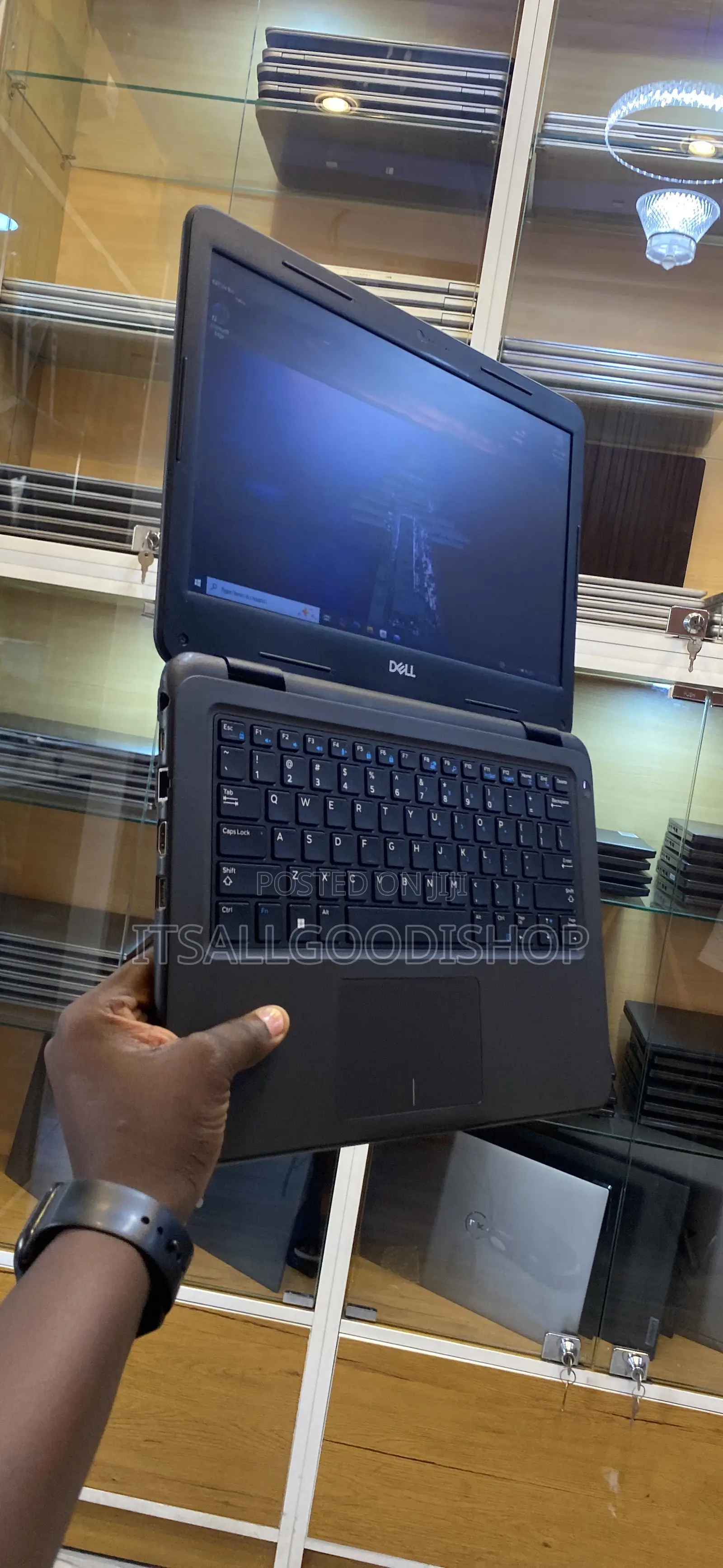 Laptop Dell Latitude 3310 4GB Intel Pentium SSD 128GB