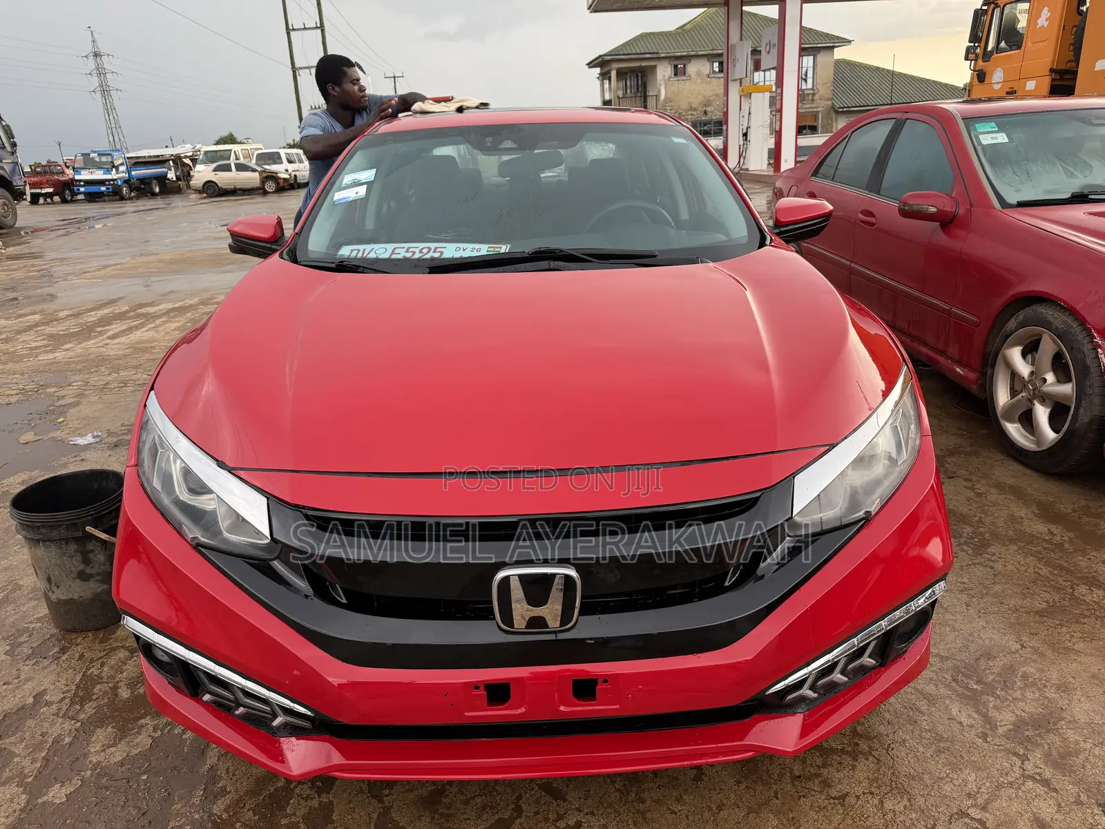 Honda Civic 2018 Red