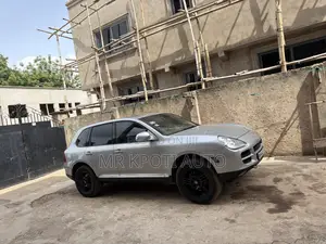 Porsche Cayenne 2009 Gray