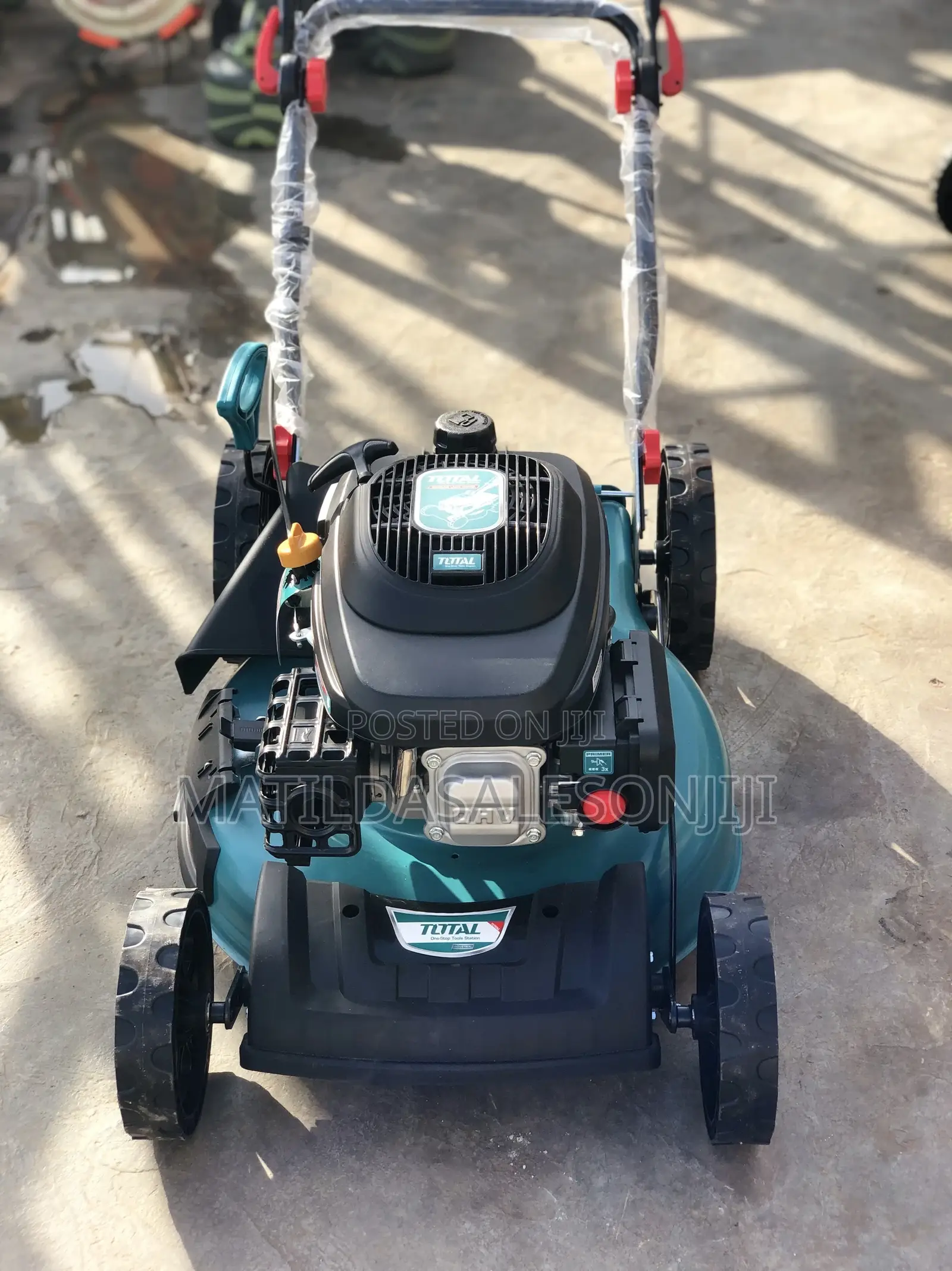 Total 4.8hp Lawn Mower
