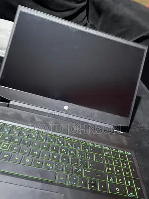 Laptop HP Pavilion 15 8GB Intel Core i5 HDD+SSD 256GB