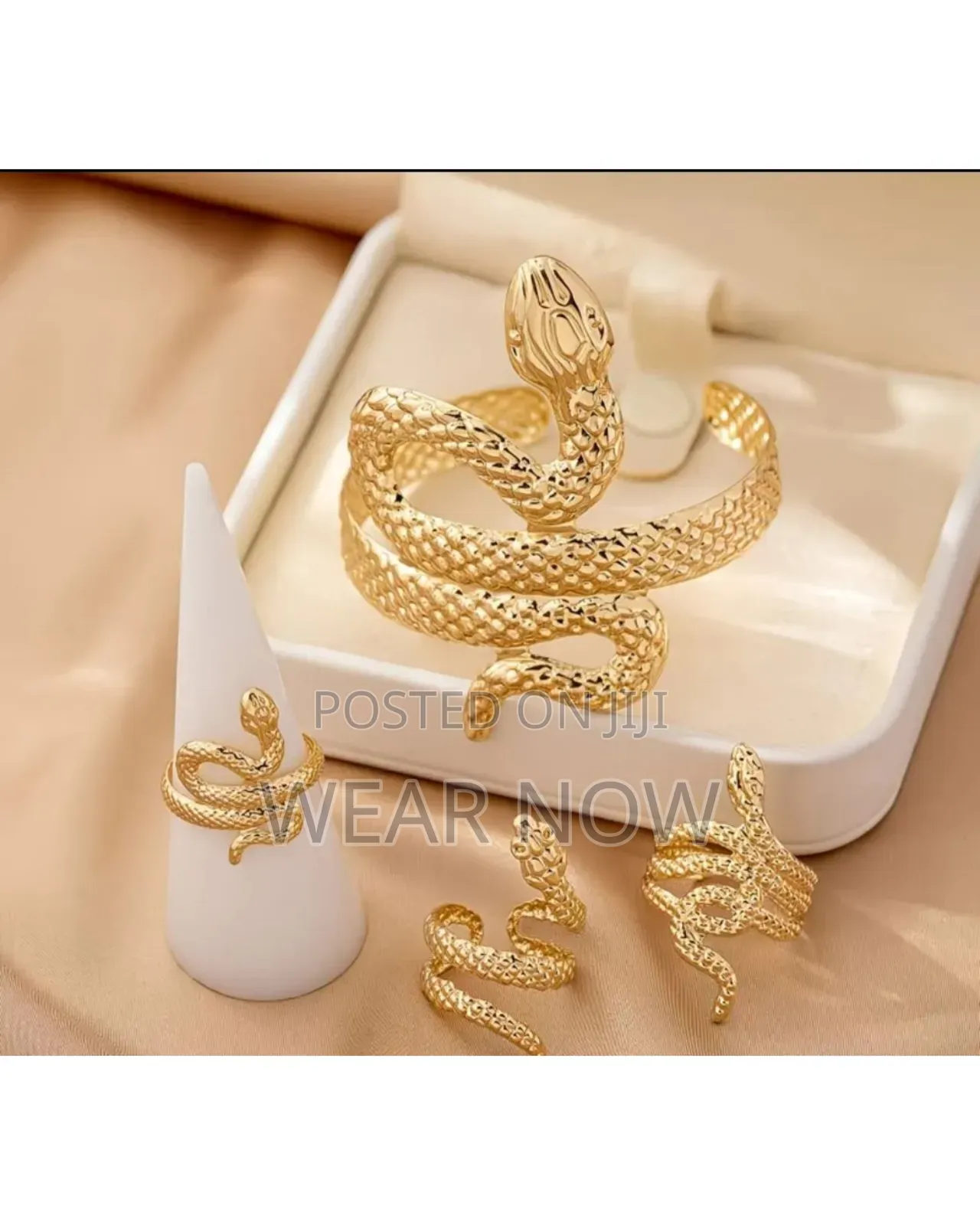 4pcs Set Gold-Plated Serpentine Bangle Rings