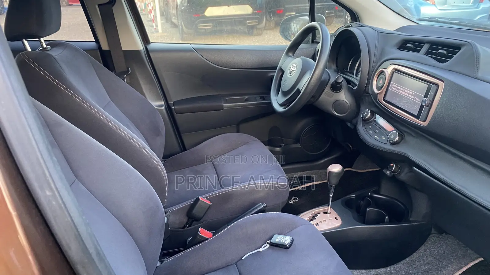 Toyota Vitz 1.3 FWD 5dr 2014 Brown