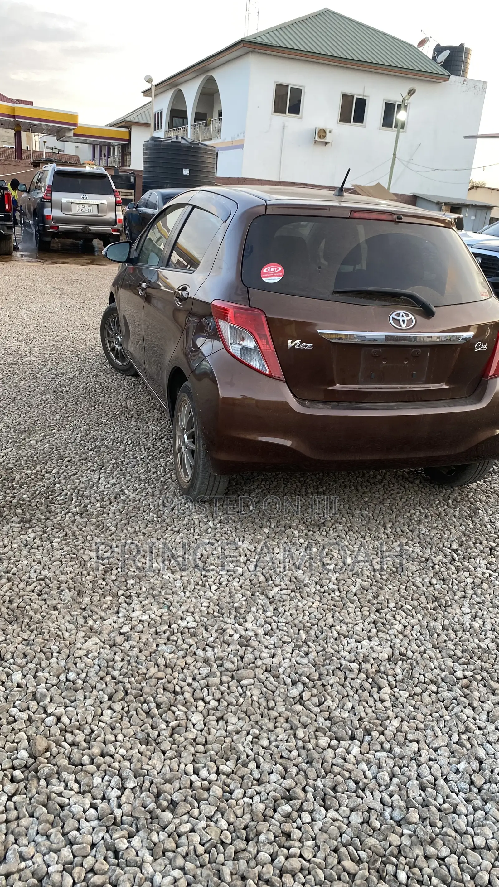 Toyota Vitz 1.3 FWD 5dr 2014 Brown