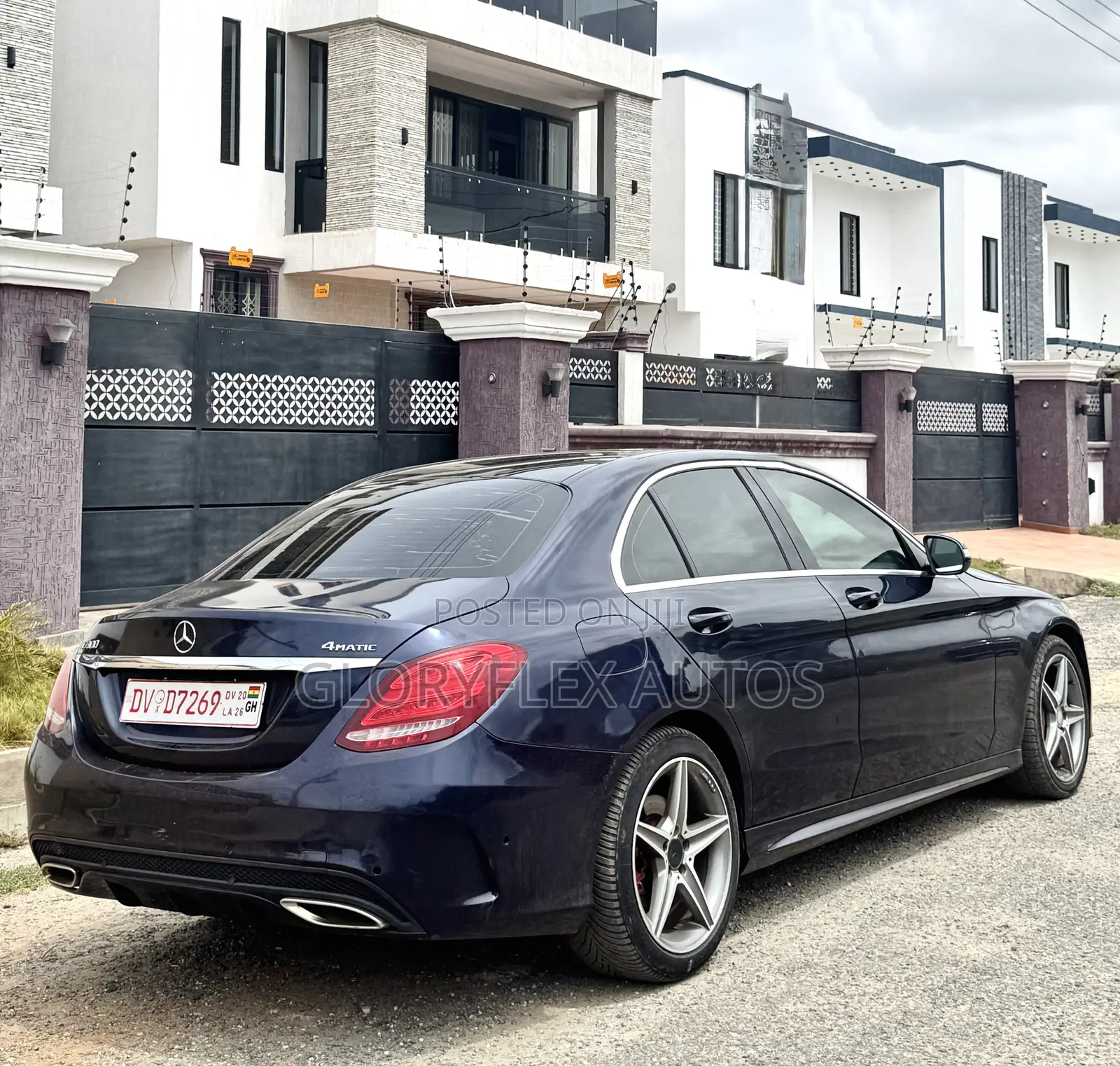 Mercedes-Benz C300 Sport 4Matic Sedan AWD (2.0L 4cyll 7A) 2016 Blue