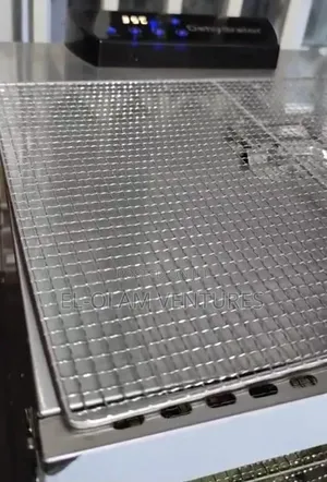 Dehydrator