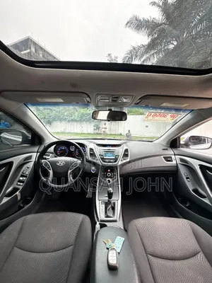 Hyundai Elantra Limited Sedan FWD (1.8L 4cyl 6A) 2016 White