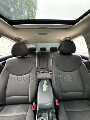 Hyundai Elantra Limited Sedan FWD (1.8L 4cyl 6A) 2016 White