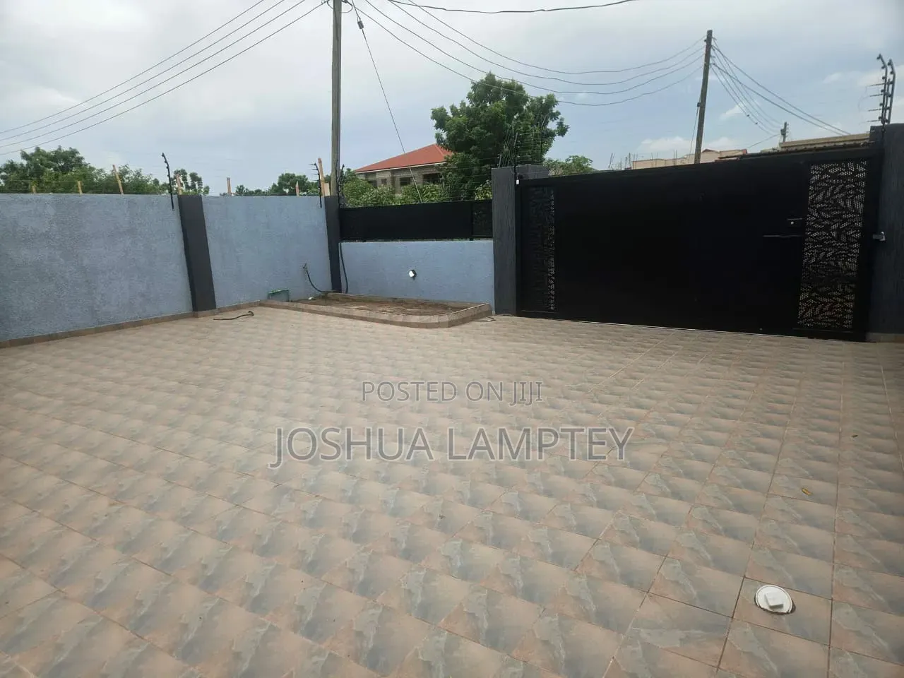 3bdrm House in Adenta Amrahia, Frafraha for sale