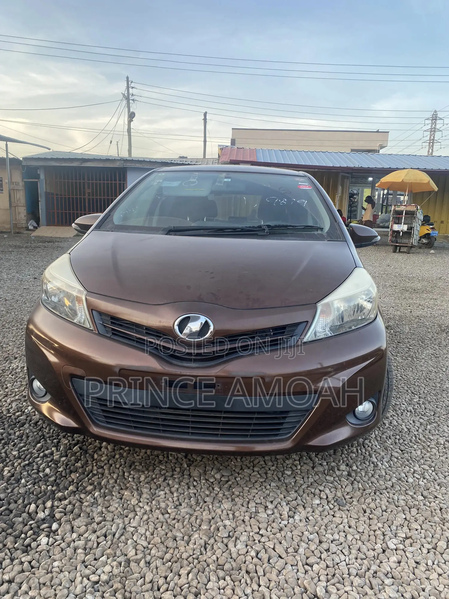 Toyota Vitz 1.3 FWD 5dr 2014 Brown