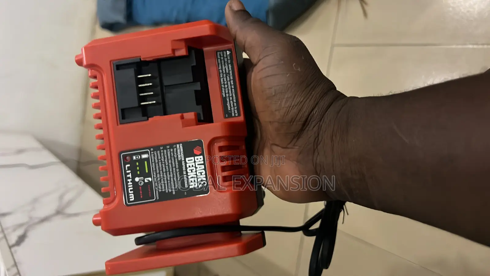 Black Decker. Lithium Charger.