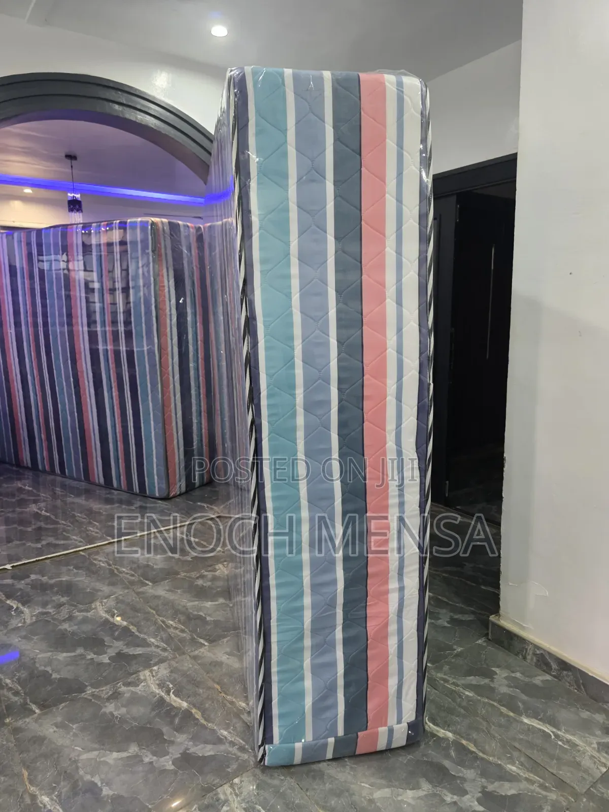 Queen Size Mattress 18"