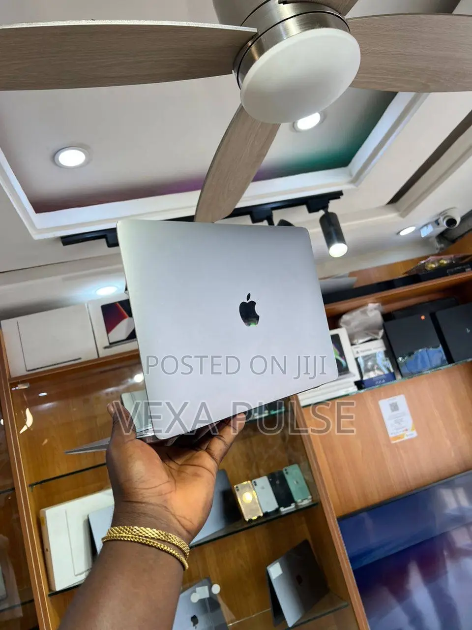 Laptop Apple MacBook Air 2020 8GB Intel Core i3 SSD 256GB