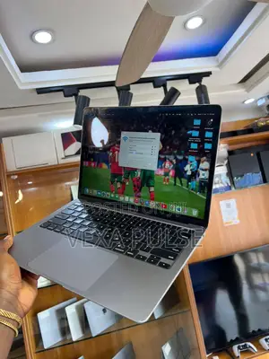 Laptop Apple MacBook Air 2020 8GB Intel Core i3 SSD 256GB