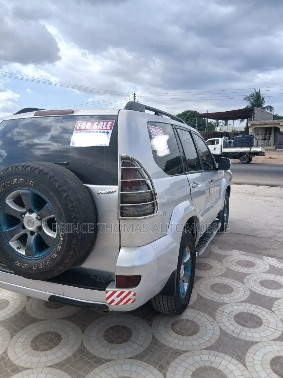 Toyota Land Cruiser Prado 2010 Silver