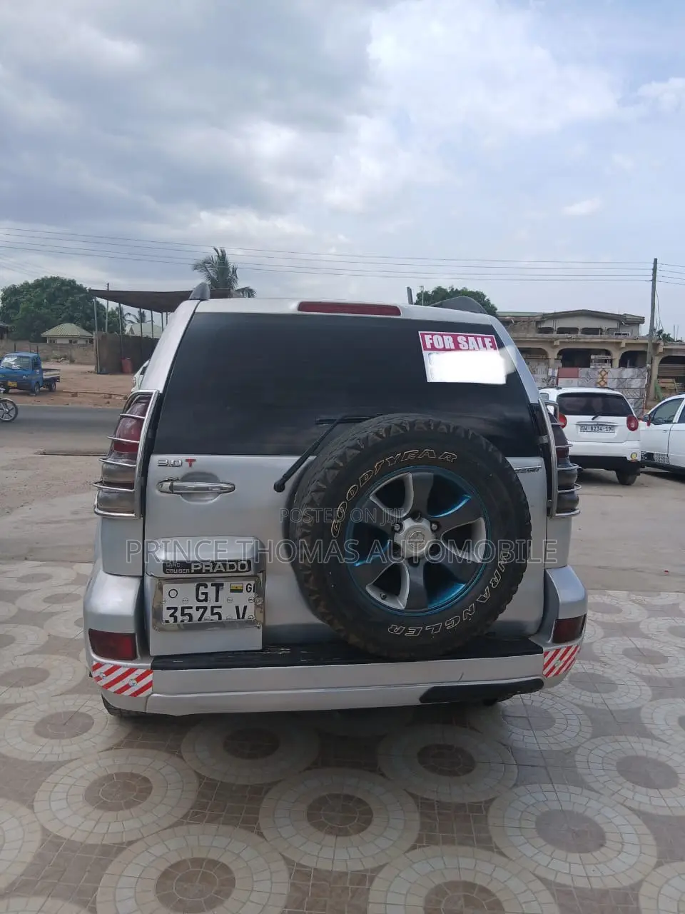 Toyota Land Cruiser Prado 2010 Silver