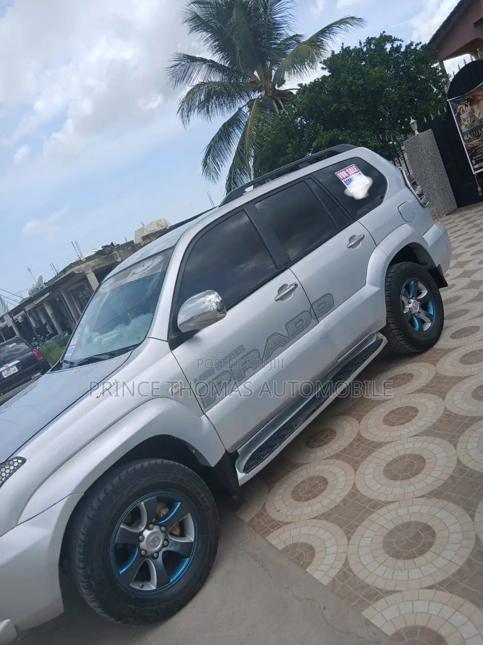 Toyota Land Cruiser Prado 2010 Silver