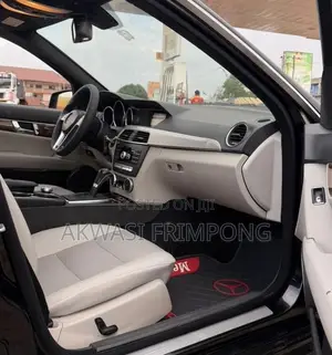 Mercedes-Benz C250 2013 Black