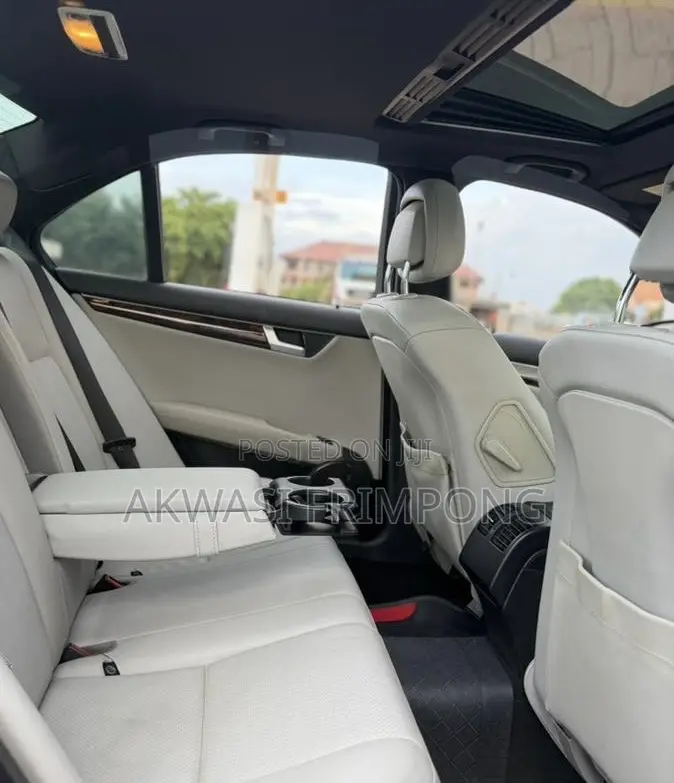 Mercedes-Benz C250 2013 Black