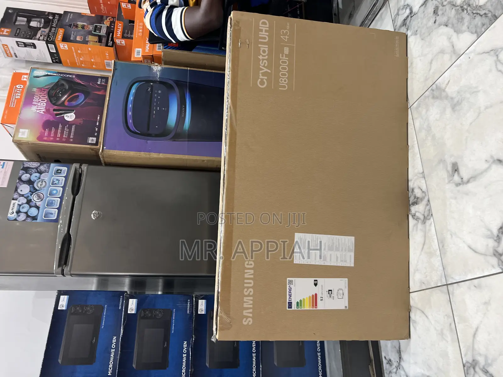 Quality Yet Affordable Samsung 43f6000f 43” FHD Smart Television.